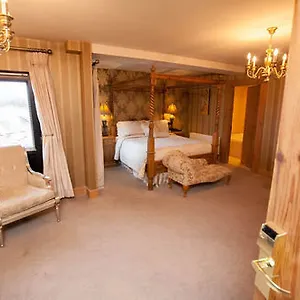 The Mariner, Hotel Westport